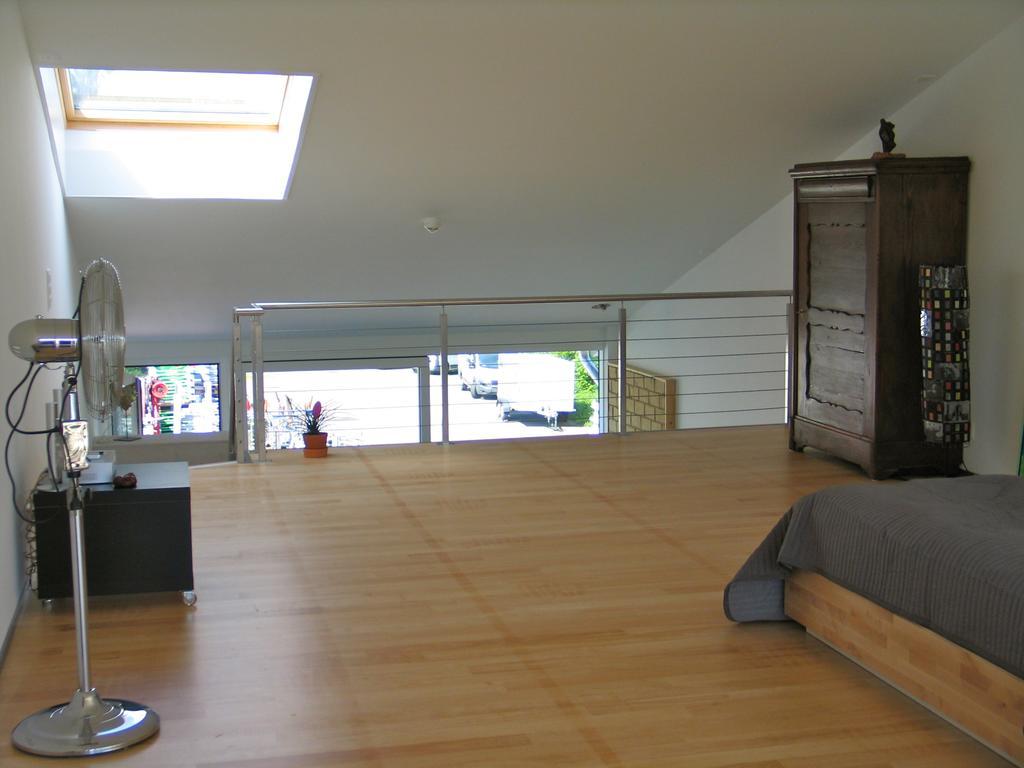 Appartamento Artist'S Loft Zur Maloya Ormalingen Camera foto